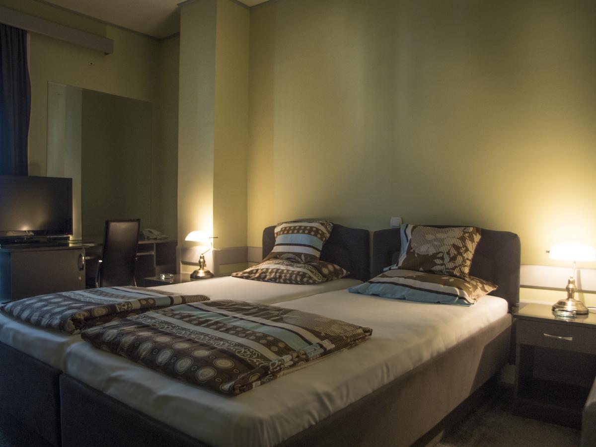 Hotel Vidikovac Ниш Экстерьер фото