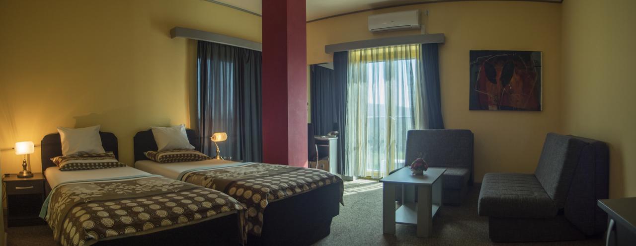 Hotel Vidikovac Ниш Экстерьер фото