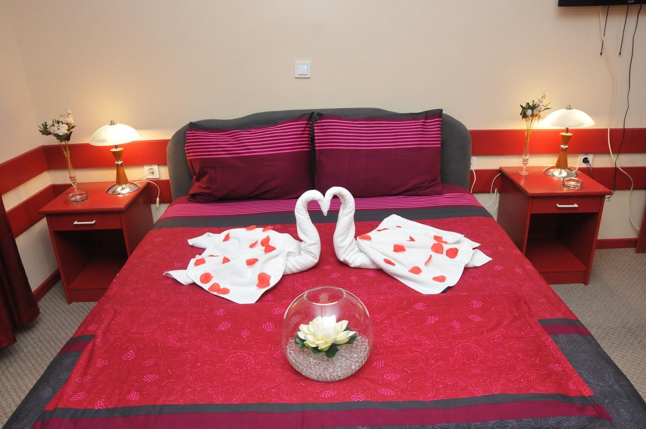Hotel Vidikovac Ниш Экстерьер фото