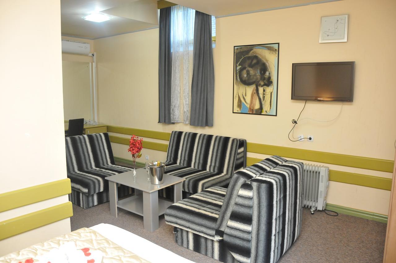 Hotel Vidikovac Ниш Экстерьер фото